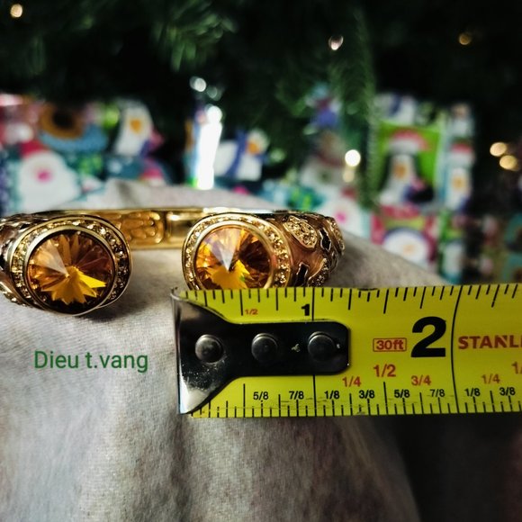 CUFF - Picture 3 of 6